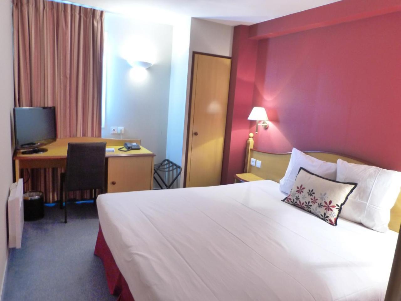 Cit'Hotel Aurore Bourges Nord - Saint Doulchard Exterior photo